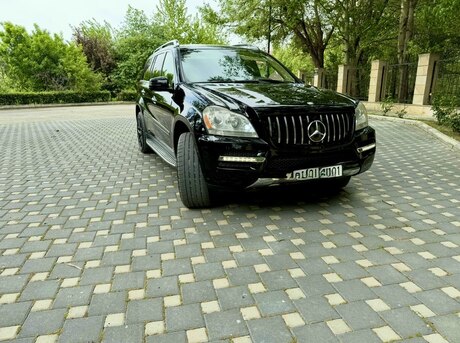 Mercedes GL 450 4MATIC 2011