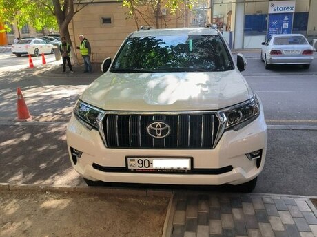 Toyota Land Cruiser Prado 2022
