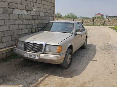 Mercedes E 200 1990