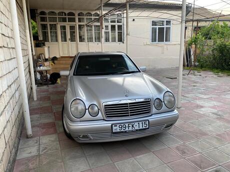 Mercedes E 240 1998