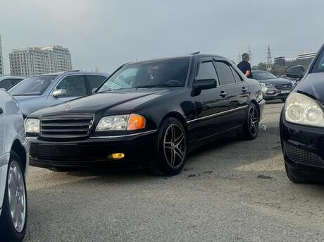 Mercedes C 230
