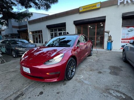 Tesla Model 3 2018