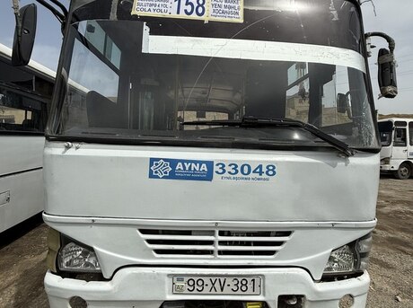Isuzu NP 37 2008