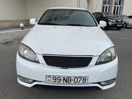 Daewoo Gentra 2014