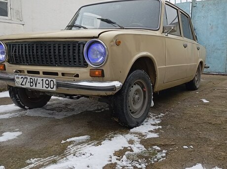 LADA (VAZ) 21011 1981