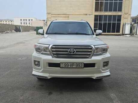 Toyota Land Cruiser 2011