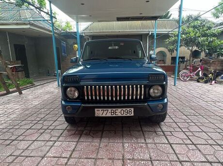 LADA (VAZ) Niva 2015