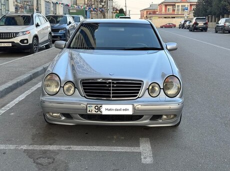 Mercedes E 220 d 2000