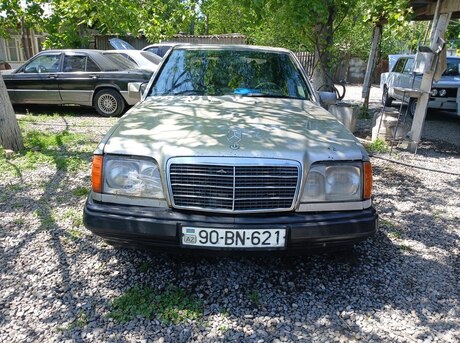 Mercedes E 200 d 1993