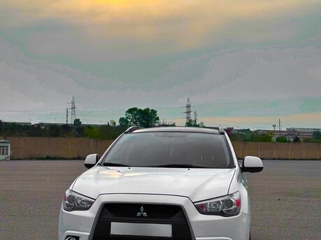 Mitsubishi Outlander Sport 2012
