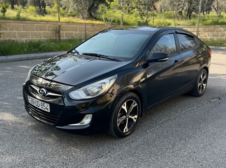 Hyundai Accent 2012