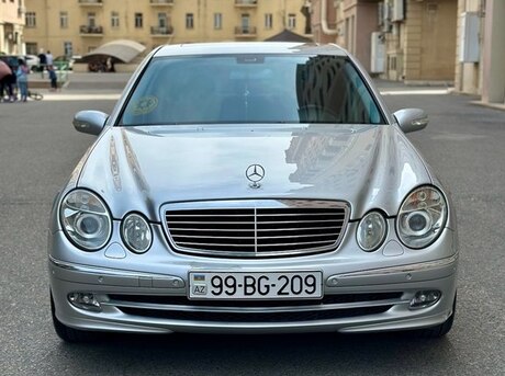Mercedes E 260 2003