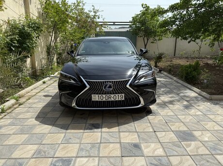 Lexus ES 300h