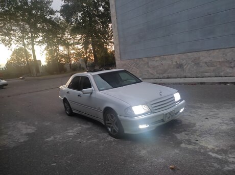 Mercedes C 230 1998