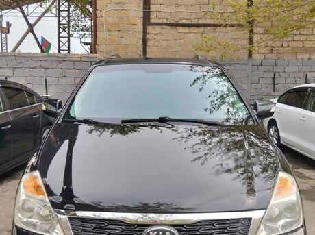 Kia Carnival 2011