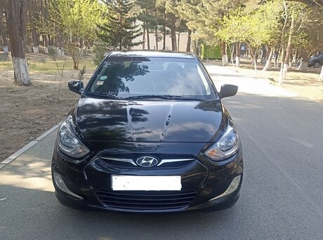 Hyundai Accent 2011