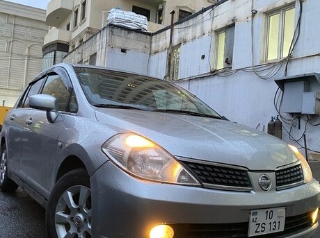 Nissan Tiida 2008