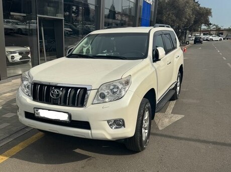 Toyota Land Cruiser Prado 2011