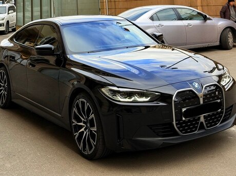 BMW i4 2023