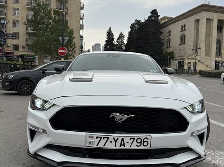 Ford Mustang 2021