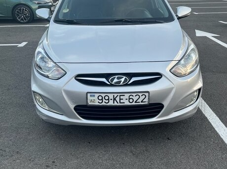 Hyundai Accent 2012