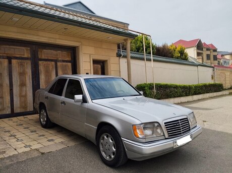 Mercedes E 200 1993