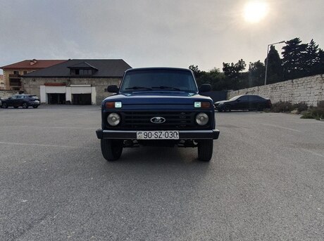 LADA (VAZ) Niva 2013