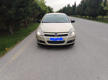 Opel Astra 2004