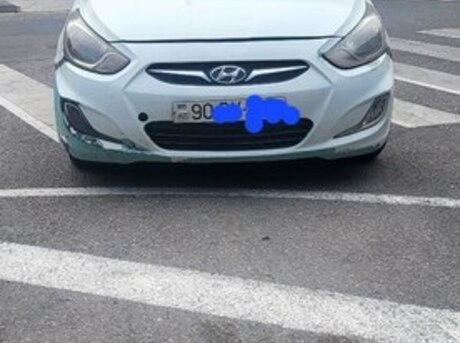 Hyundai Accent 2011