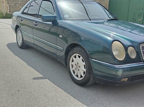 Mercedes E 230 1996