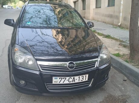 Opel Astra 2010