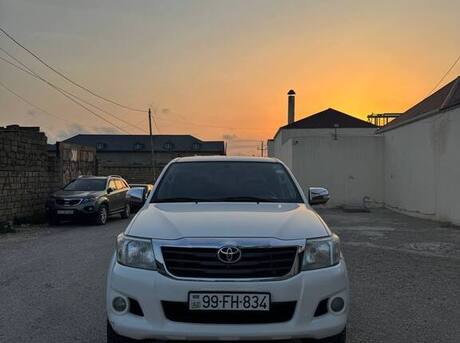 Toyota Hilux 2013