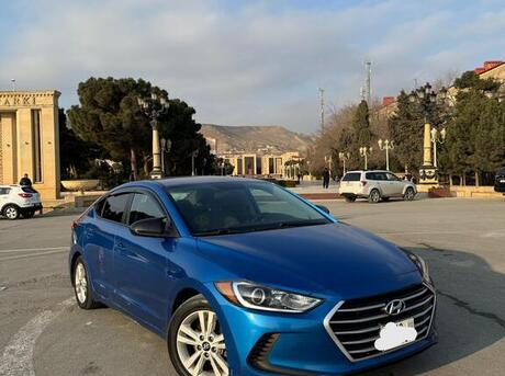 Hyundai Elantra 2017