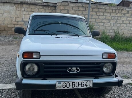 LADA (VAZ) Niva 2010