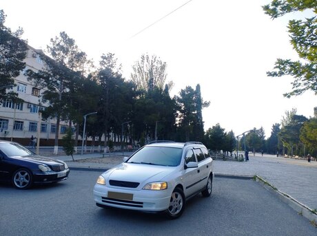Opel Astra 2003
