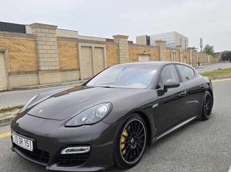 Porsche Panamera Turbo S 2012