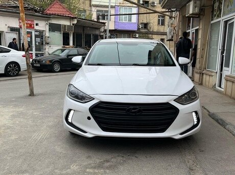 Hyundai Elantra 2016