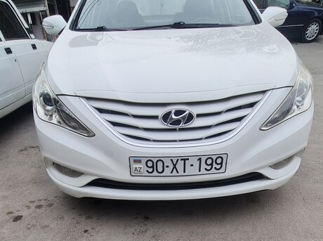 Hyundai Sonata 2010