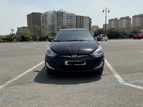 Hyundai Accent 2012