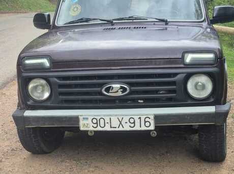 LADA (VAZ) Niva 2009