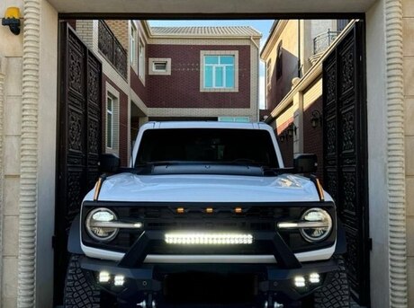 Ford Bronco 2023