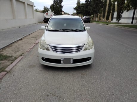 Nissan Tiida 2006