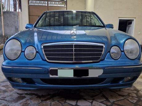 Mercedes E 240 2000
