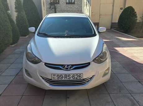 Hyundai Elantra 2011