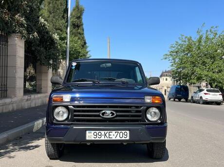 LADA (VAZ) Niva 2016