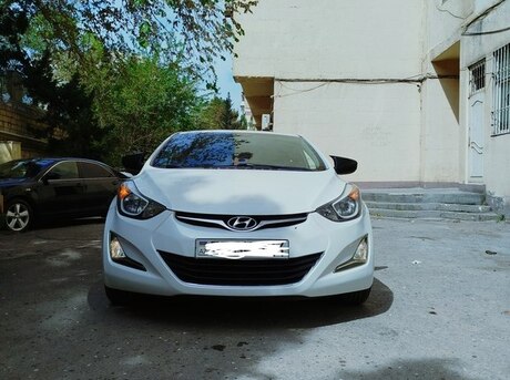 Hyundai Elantra 2015