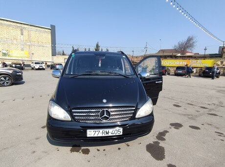 Mercedes V 220 2010