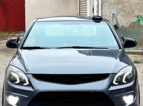 Hyundai i30 2010