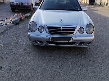 Mercedes E 220 d 2000