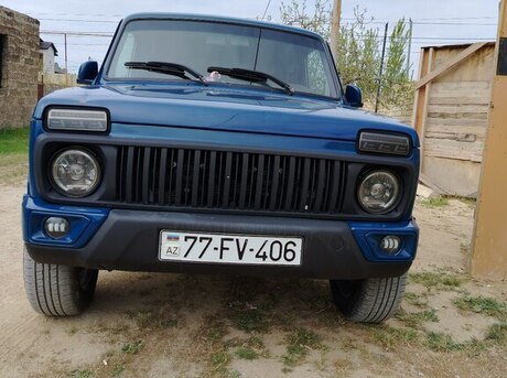 LADA (VAZ) Niva 2015